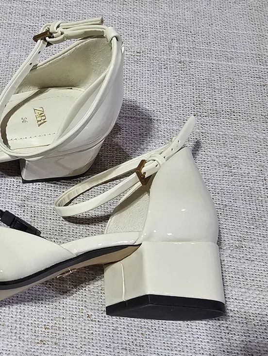 Zara White Patent Block Heel Sandals with Gold Toe Plaque Size 6 New With Tags - Picture 5 of 7